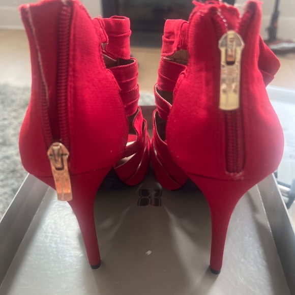 BCBG Womens BG-Elvin Leather Bootie Boots Gladiator Style Back Zipper Size 8.5 - Picture 3 of 4